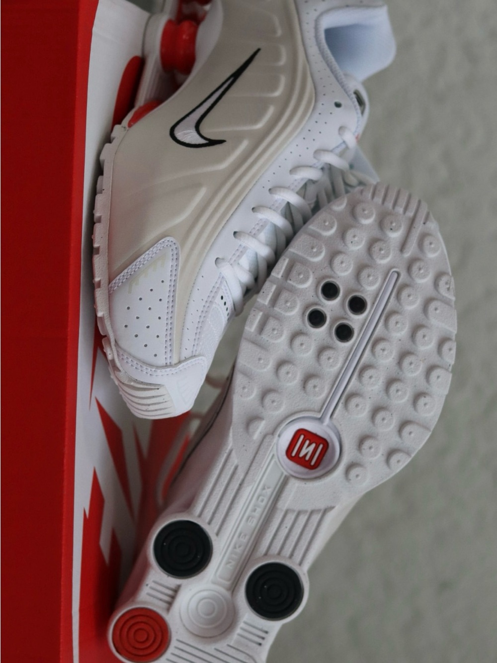 NIKE SHOX R4 GS